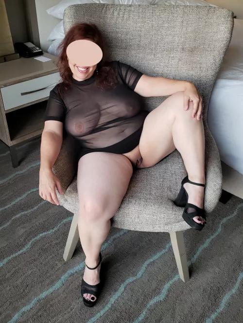 Put your head between my thick thighs and lick my pussy by MrsOceansOfAnonymous
