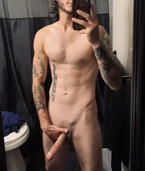 Put your mouth on it 🤤 by TattoedKing