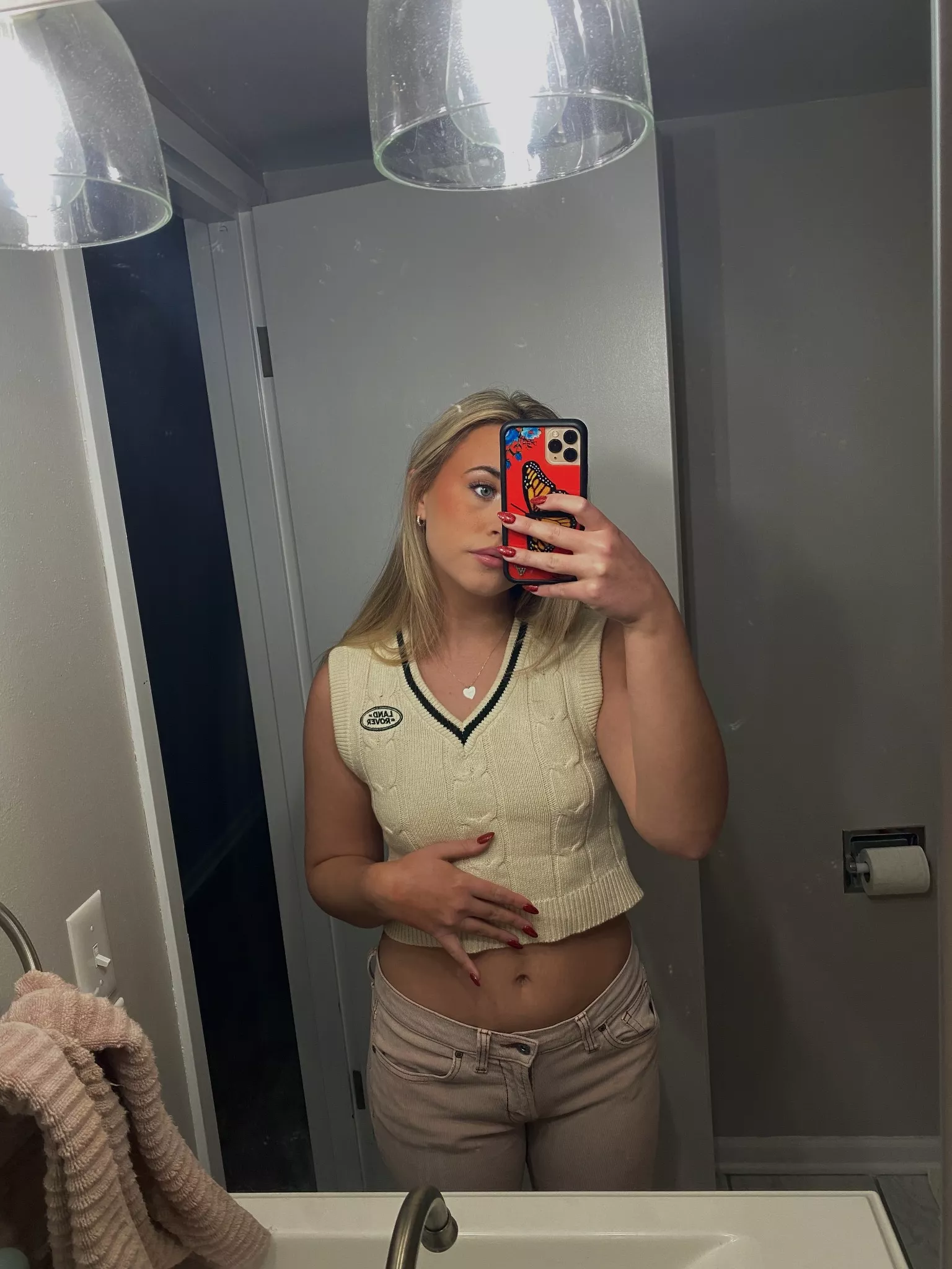 Putting my hand where I want your first load of cum posted by Curious_Sunbather