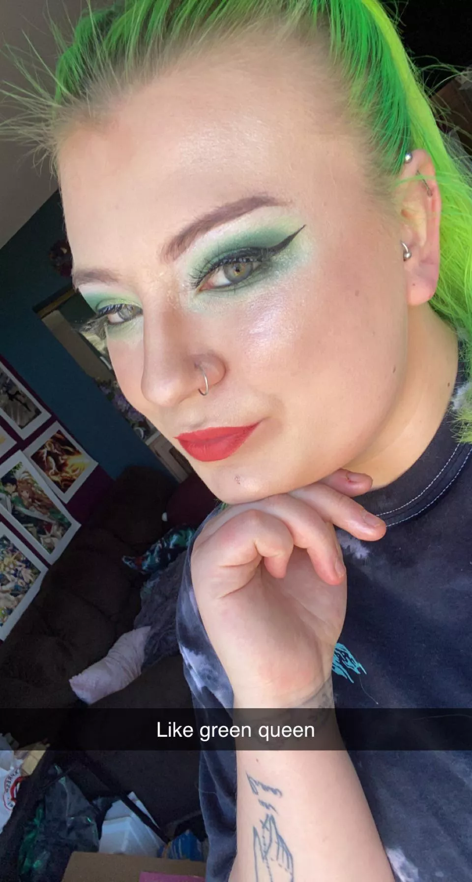 Queen of green posted by SnooPeanuts5641