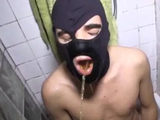 Quench that thirst. posted by gaysmokeporn