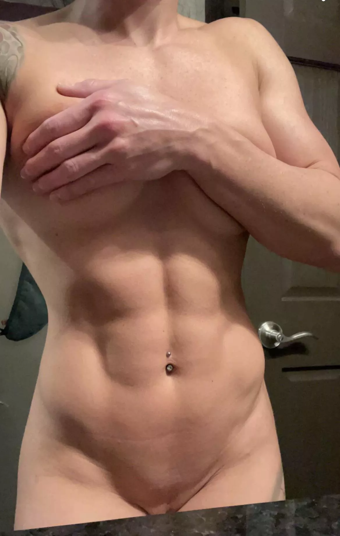 Quick ab check ✅ posted by Liza_Love