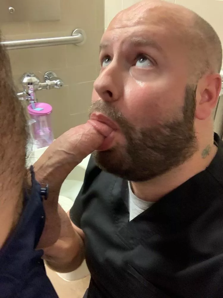 Quick BJ by a nurse in the hospital by Str8_Dom_4_Fags