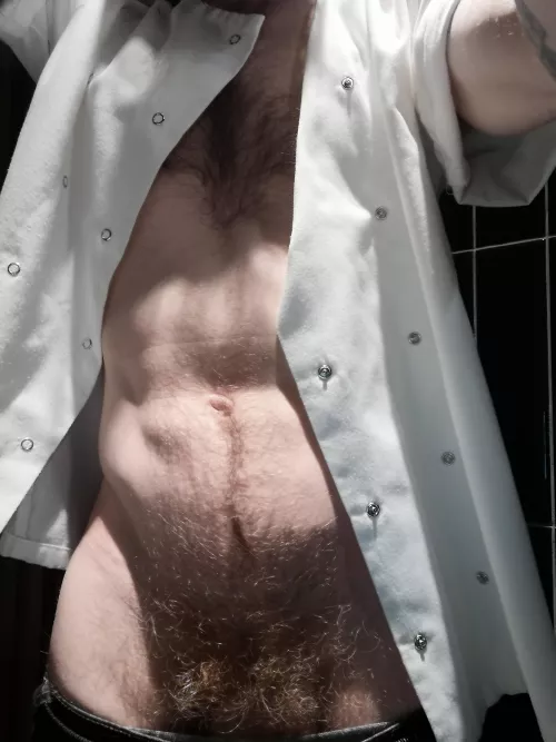 Quick lil pic before I head back into the kitchen 😉 by JimOMacBud-dy