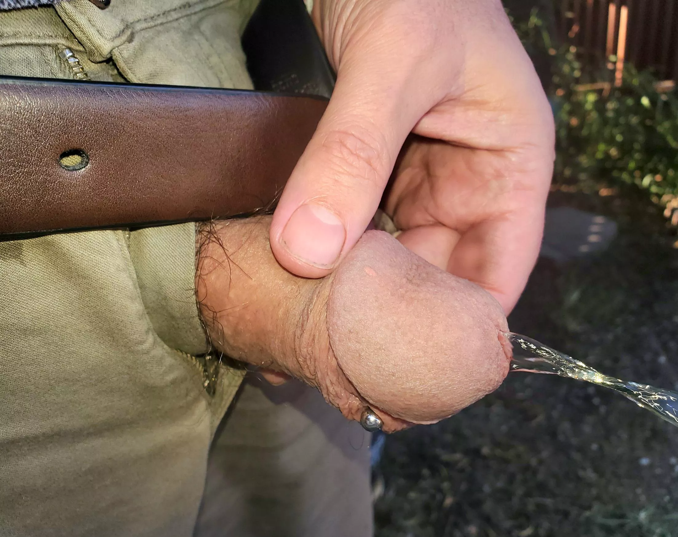 quick outdoors piss on lunch break posted by 7inlicker