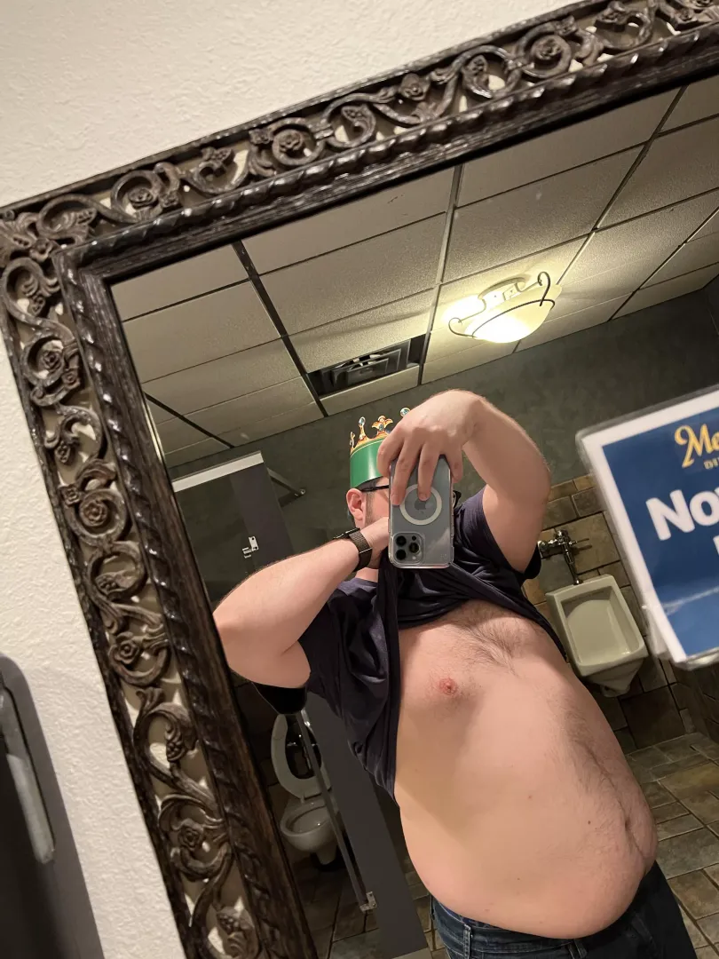 Quick public belly shot at medieval times for a school trip by JackfruitNo8799