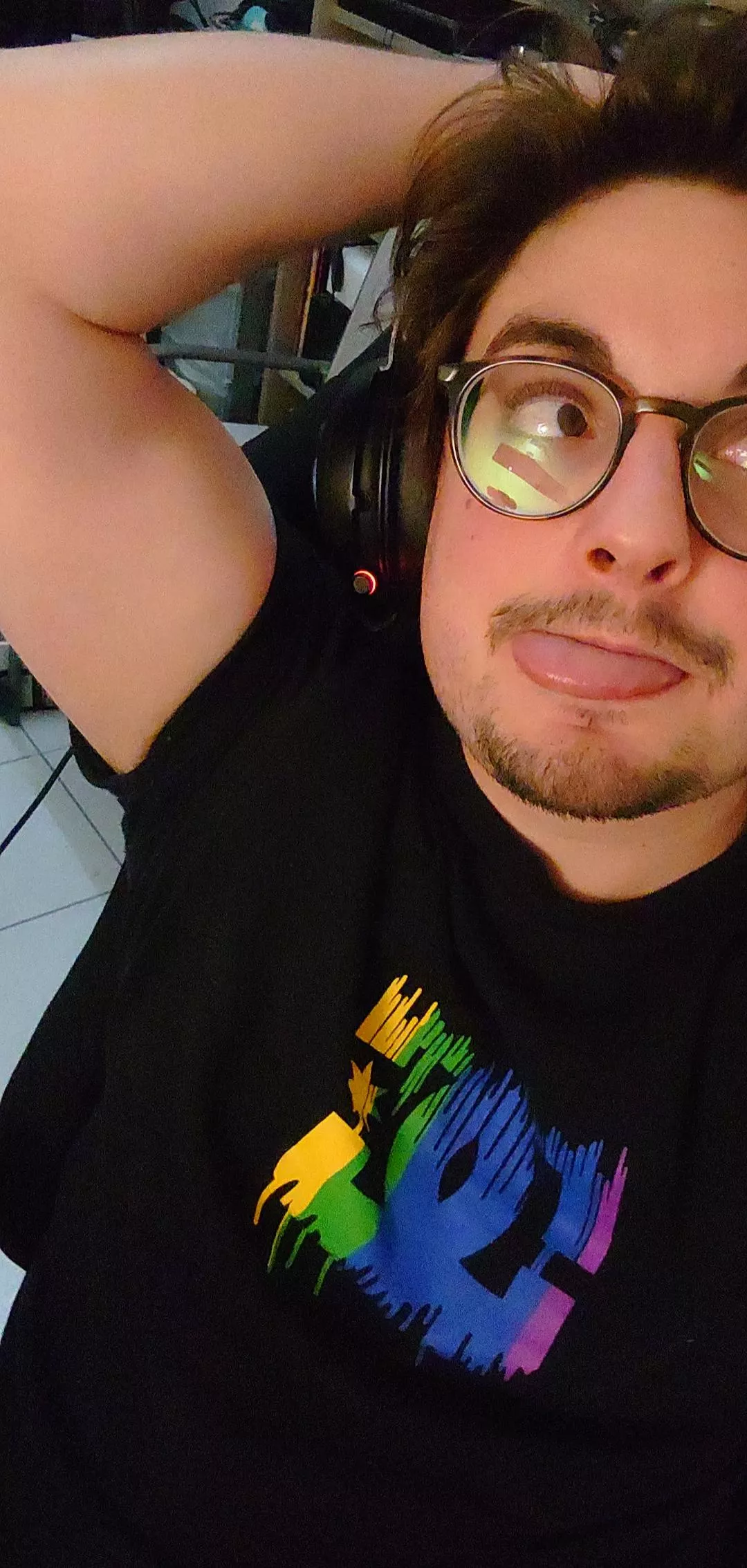 Quick selfie break between two death in Elden Ring 😋 posted by Azovik