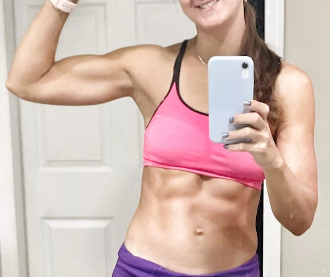 Quick selfie flex before work posted by HotFitWife