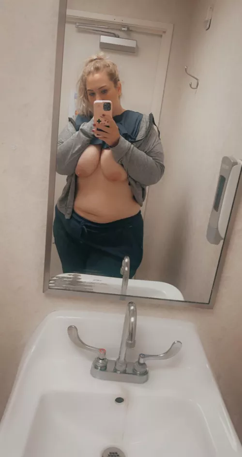 Quick work pic :p by TheFunkFox