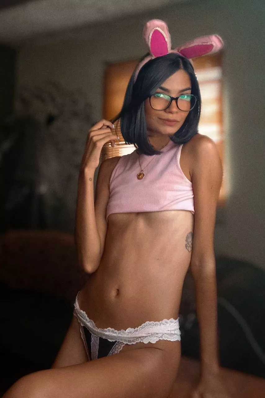 Rabbit skills included 🙊🐰 posted by Tropic4l_d3light