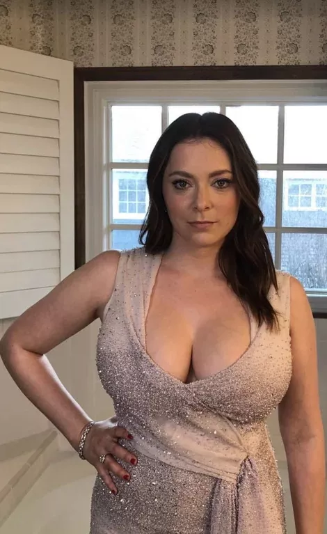 Rachel Bloom's breasts are absolutely enormous posted by cor0094
