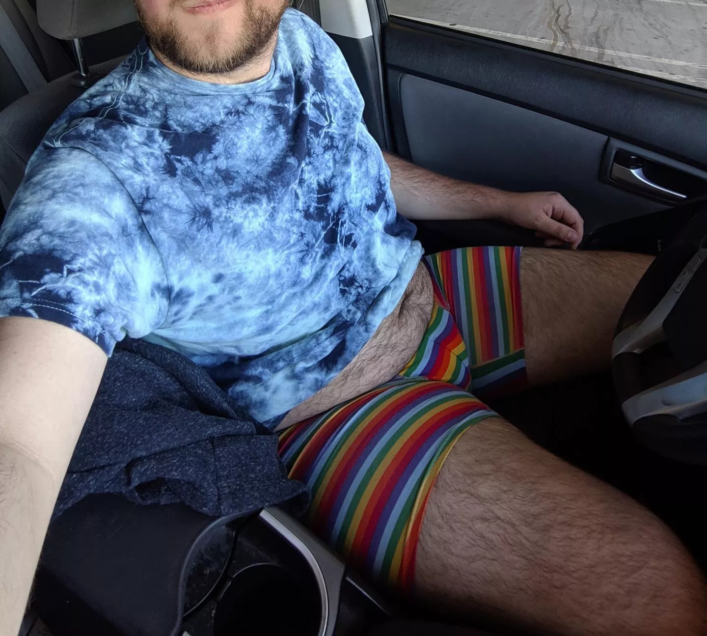 rainbow cruise 😘 posted by HairyCinnaBunny