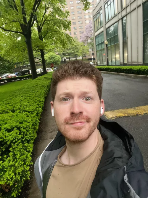 Rainy day bro by zwiqy