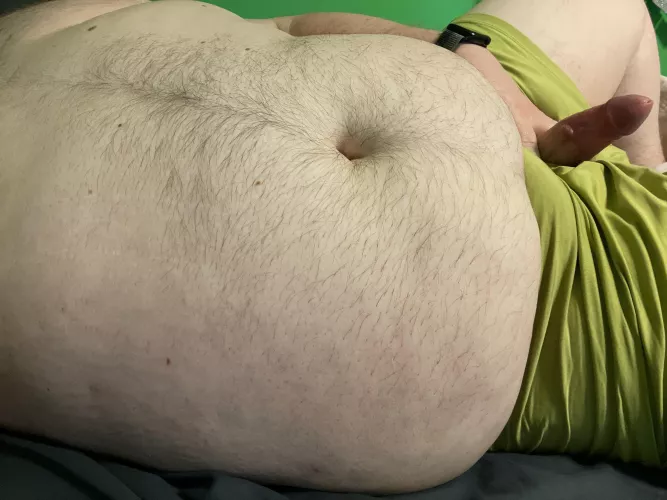 Rainy Mondays are best spent in bed. Join me! by chubbster92