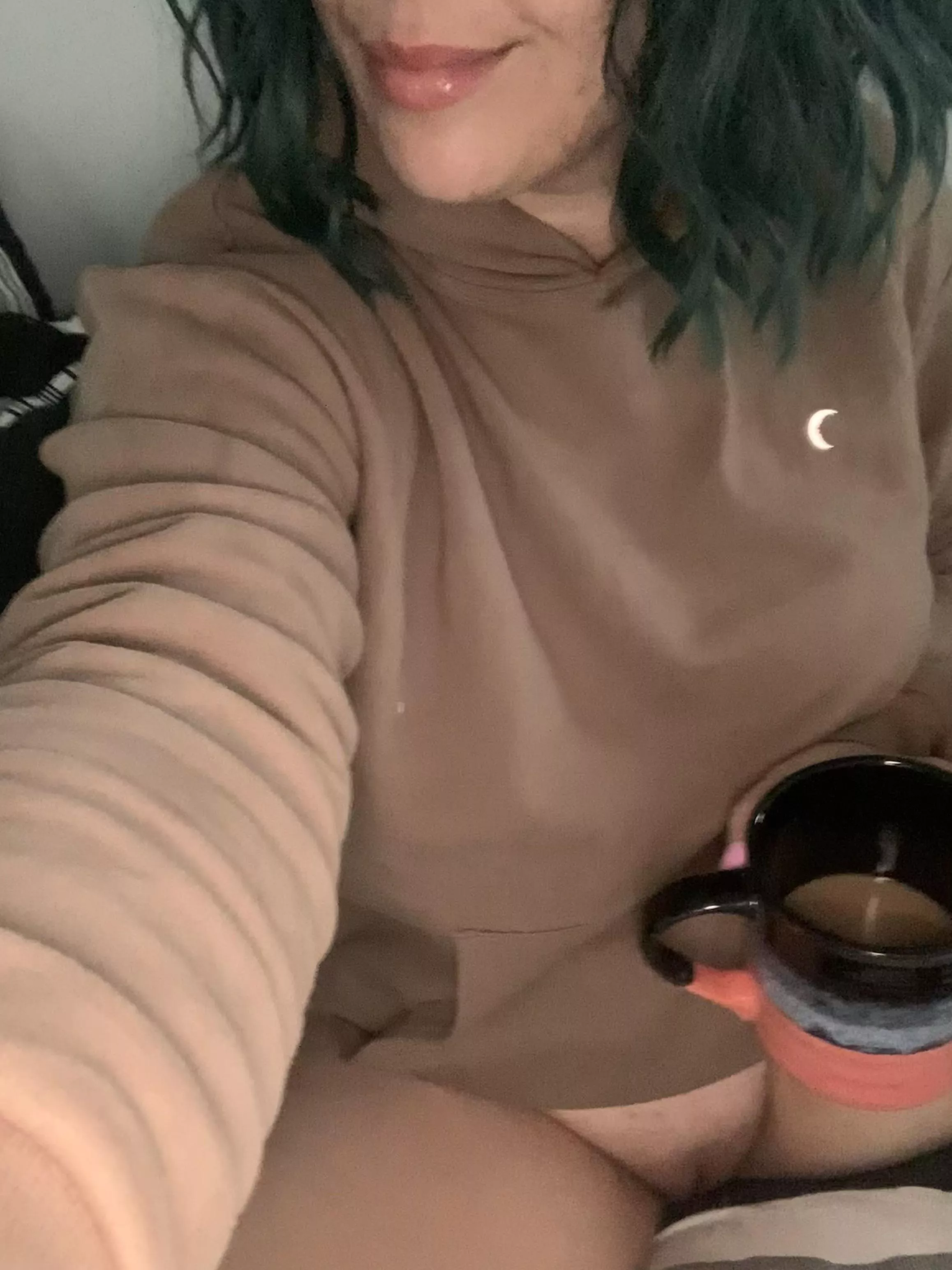 Rainy weekend away… going to drink this coffee, be cozy for now and then be naughty 😈😘😏 posted by CheekyJulietXO