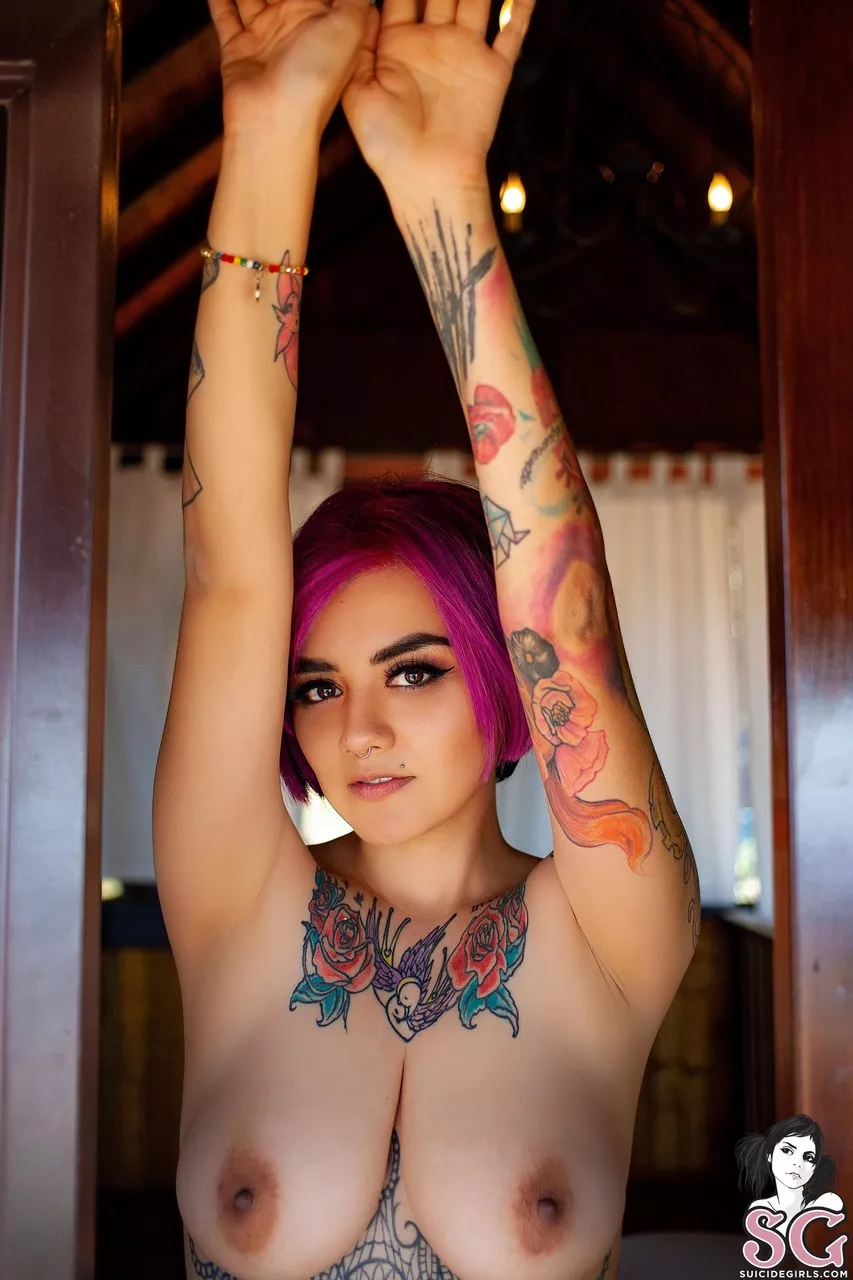 Ralit is back with her Set of the Day - Hibiscus ♡ posted by SuicideGirls