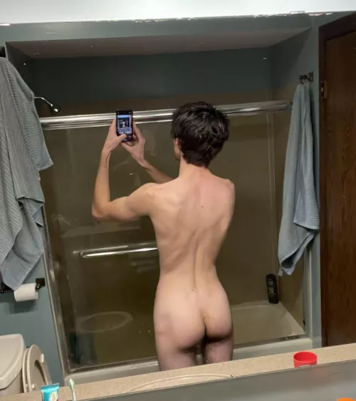 Rare pic of me from behind by Sweetsummerboy