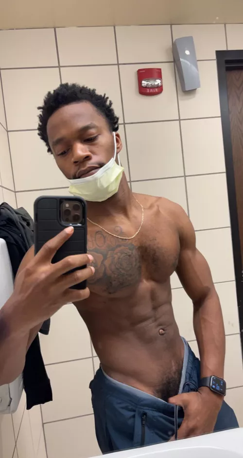 Rate me 1-10?? by frozedisc