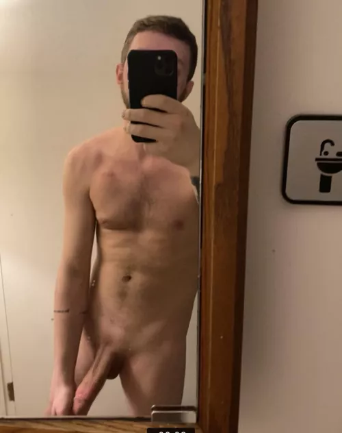 Rate me? by Iluvslutzzz