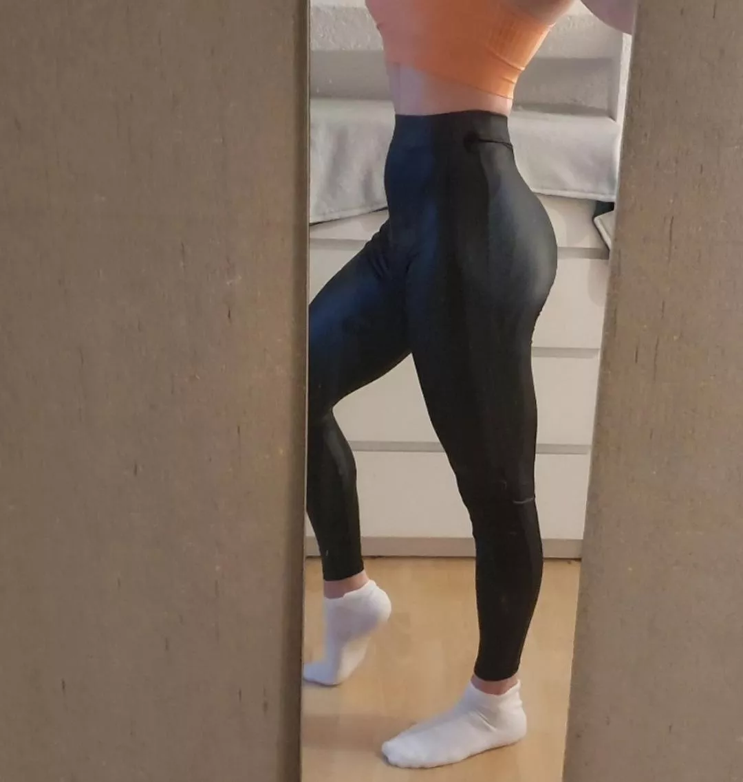 Rate my Bodeyyy!! slayyy 💅💕🍑😂 posted by StacyTracey