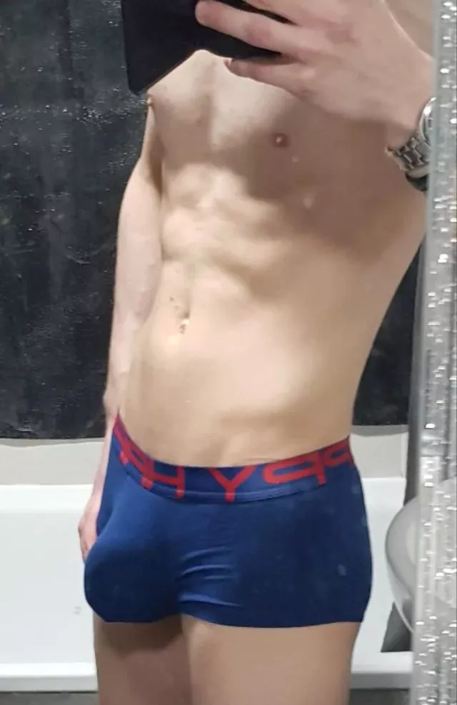Rate my bulge posted by Cloaked_Evil