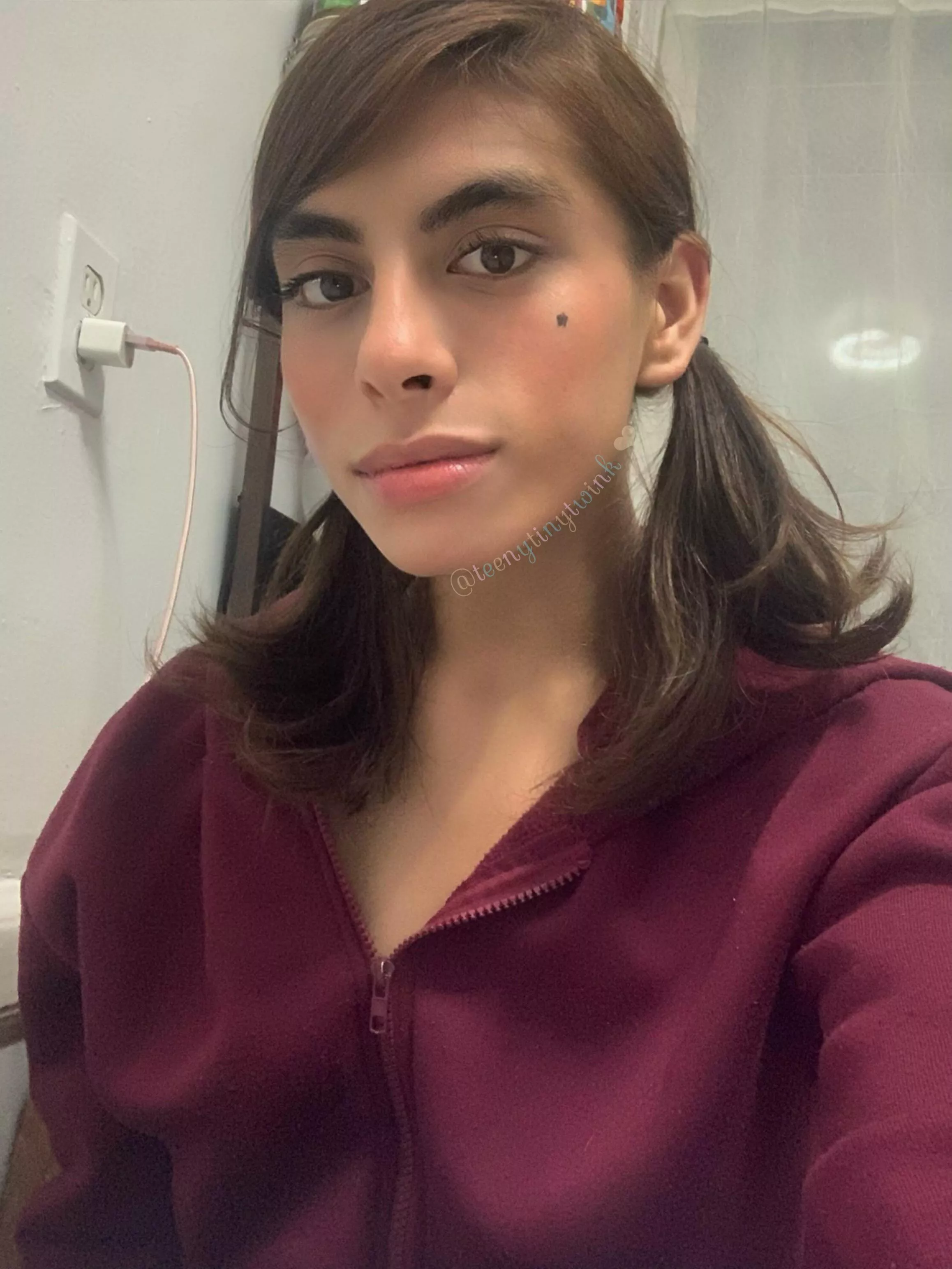 Rate my makeup :3 posted by teenytinytwink