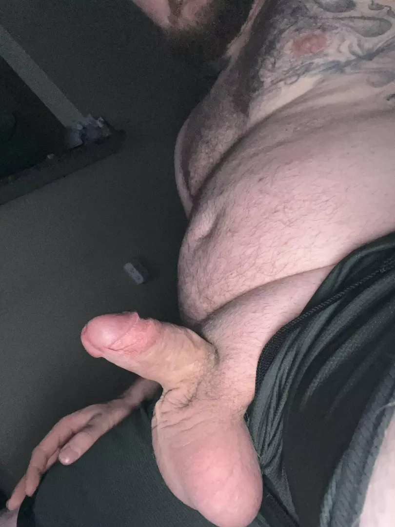 Rather bored so here’s some cock and body posted by Chase4chubb32