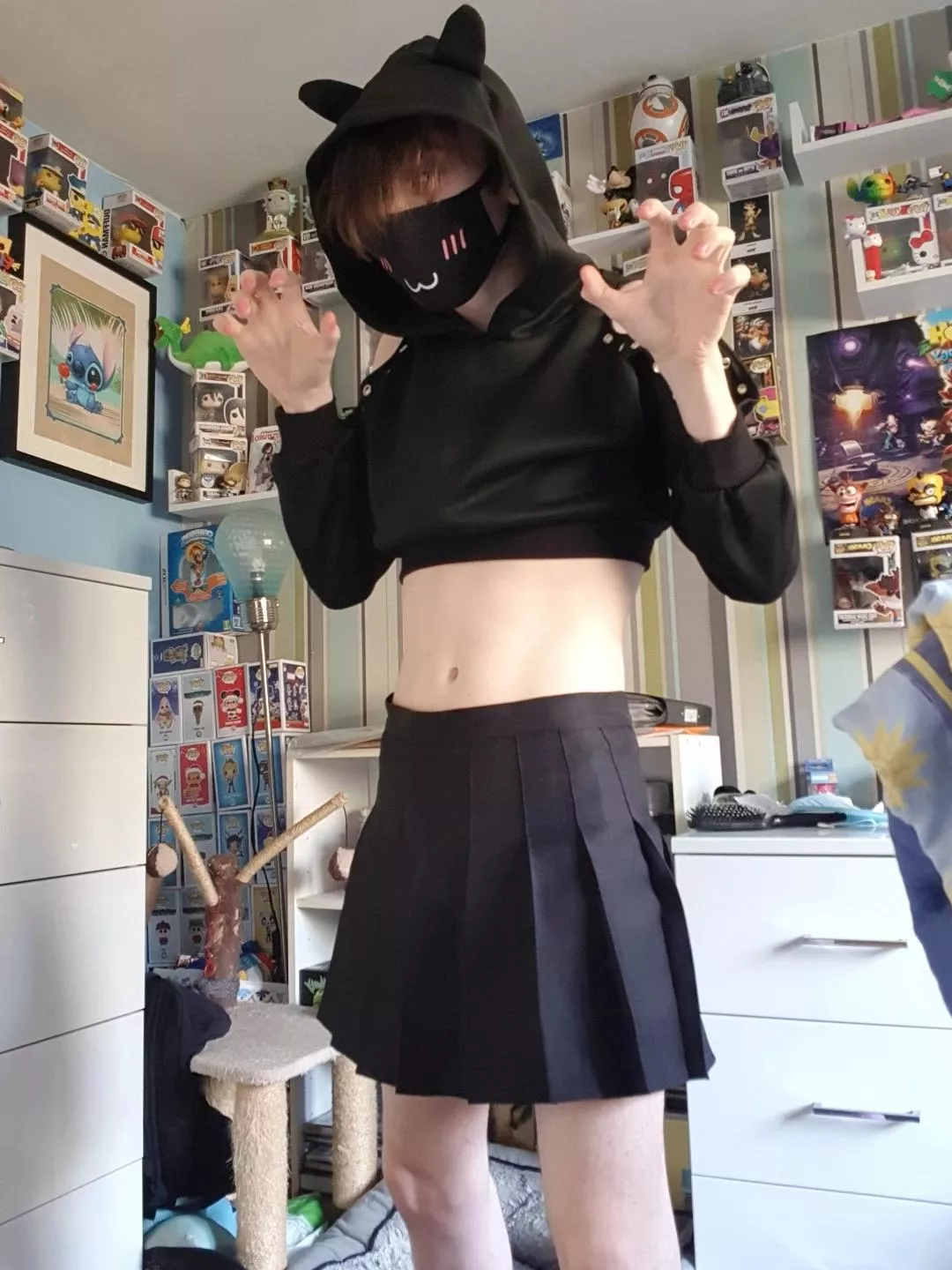 rawr •w• posted by PoppyChan_