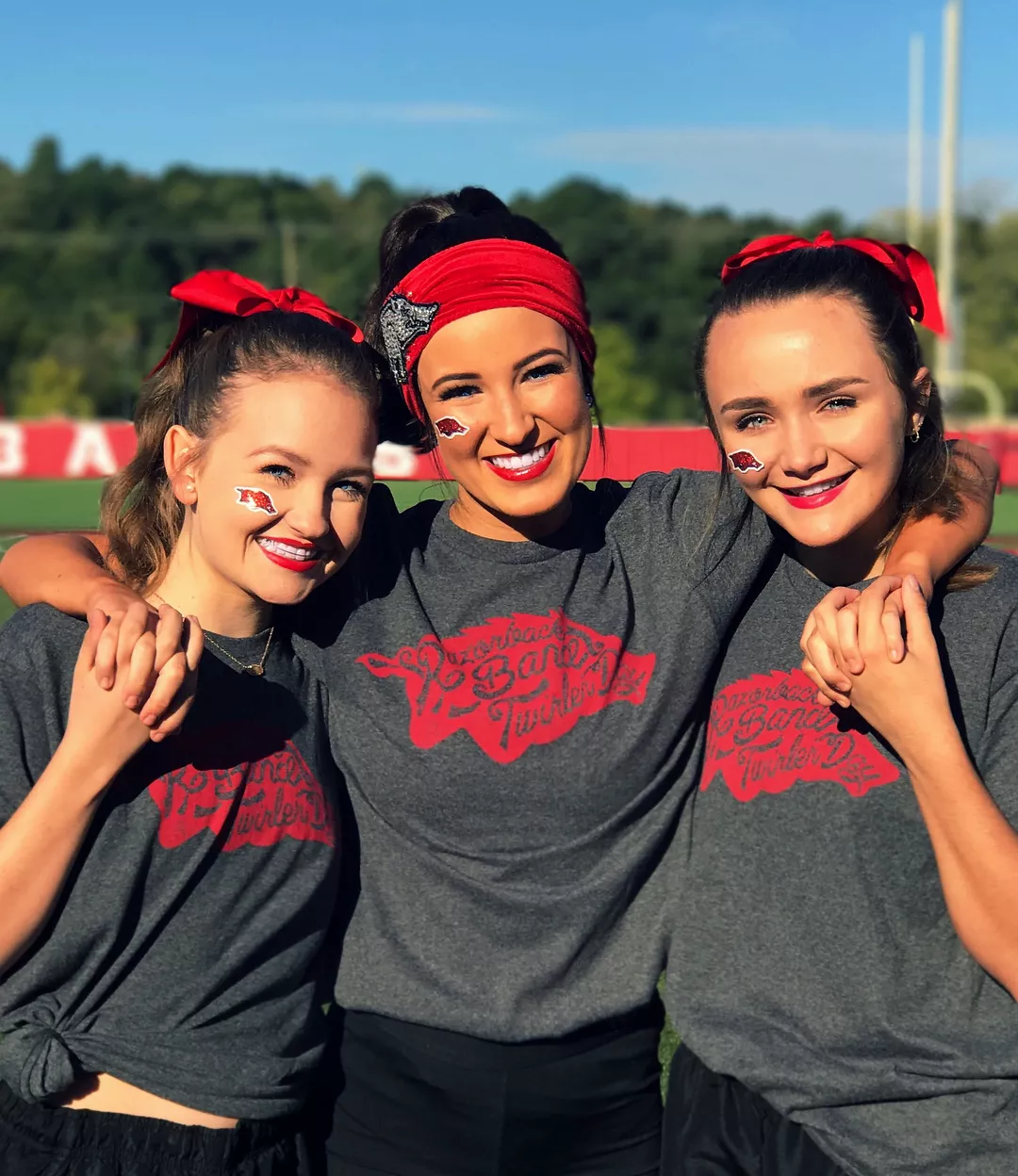 Razorback Cuties posted by Water_Heck