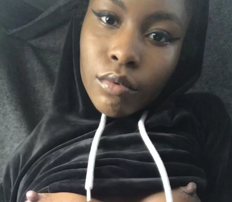 R/Blackgoddess creator posted by Mahoganybabydoll