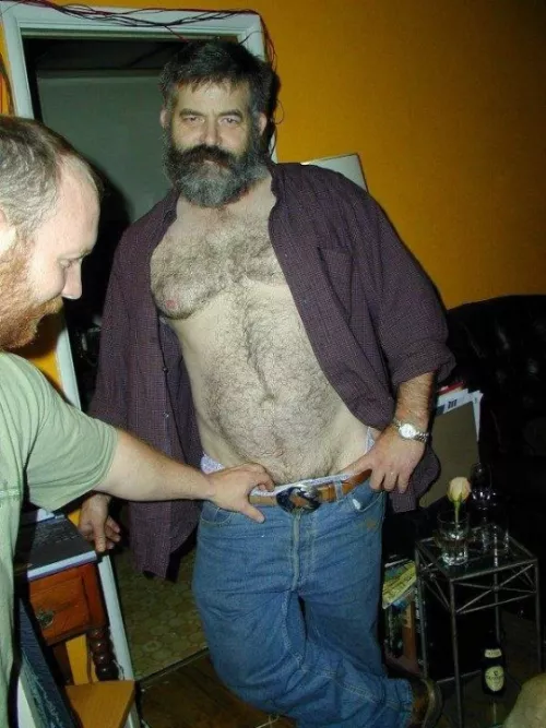 reaching by peludoporfavor