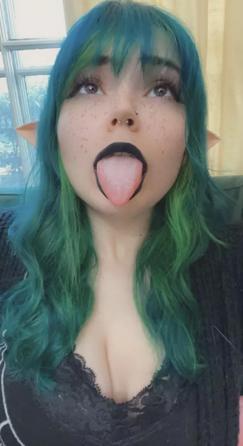 Ready and begging by WaifuBabydoll