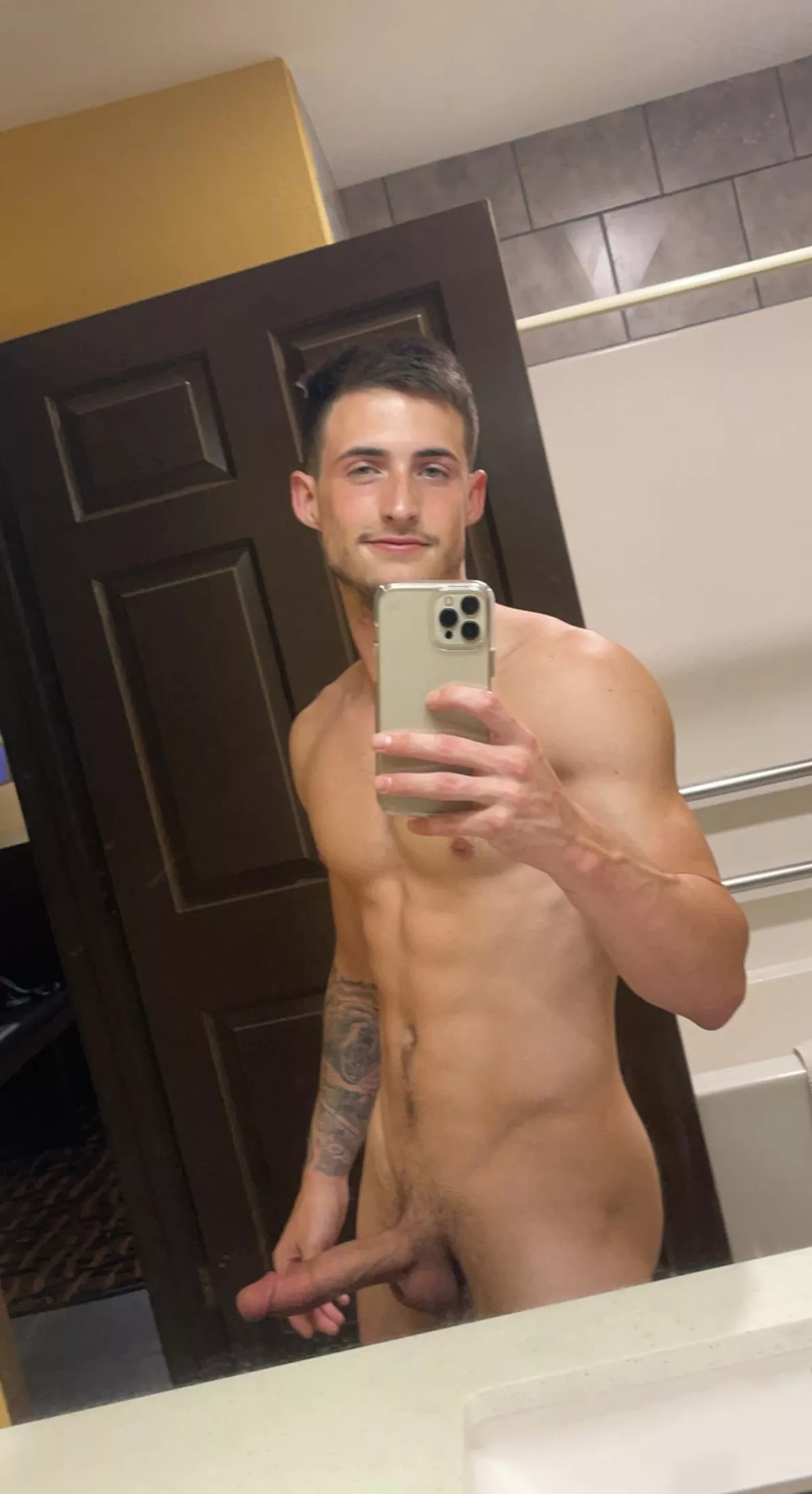 Ready for a good time?😏🙃(21) posted by MaxPriceOF