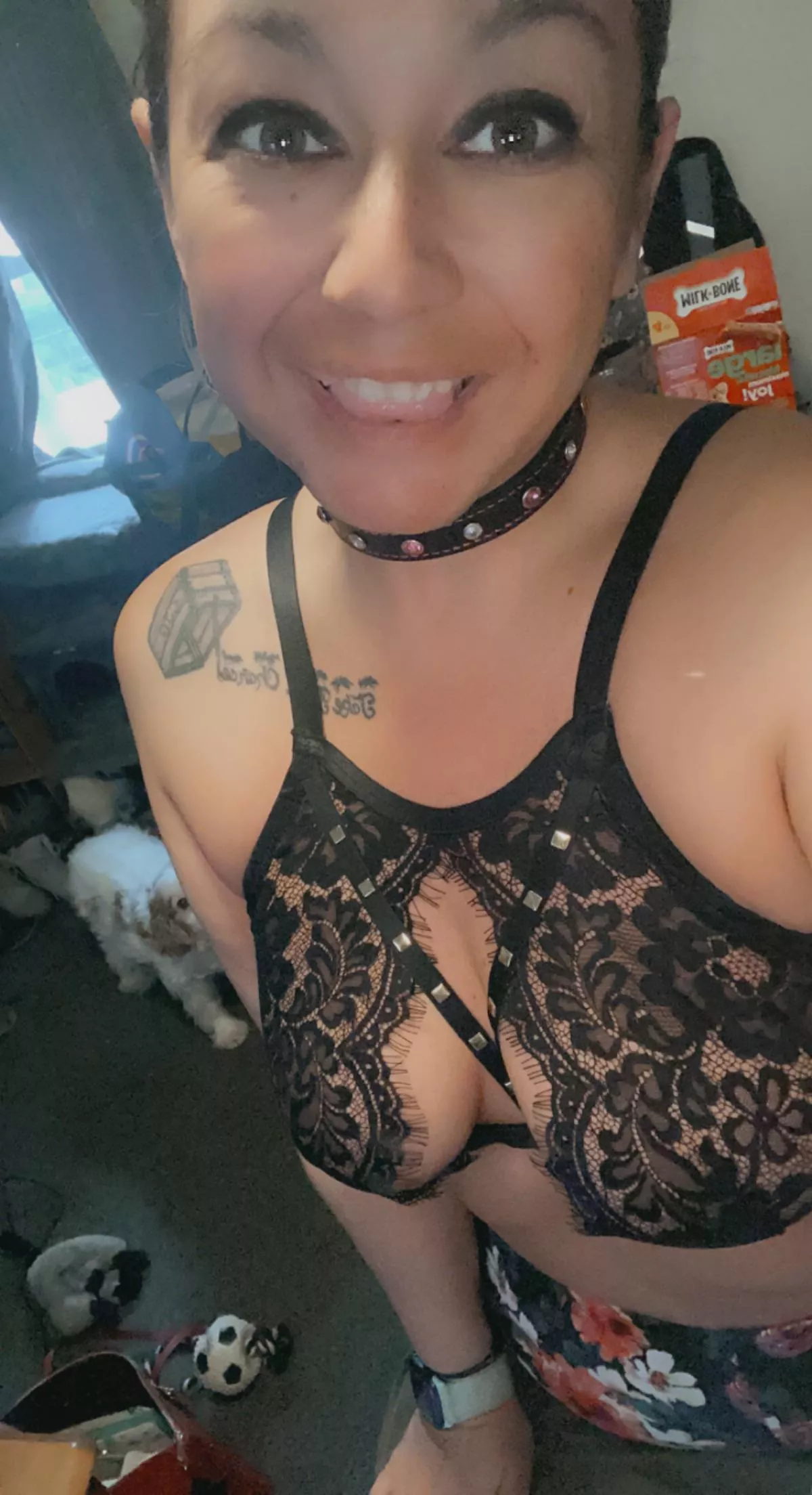 Ready for slutty Sunday 🤤🐾 posted by Gidgetpuppygirl