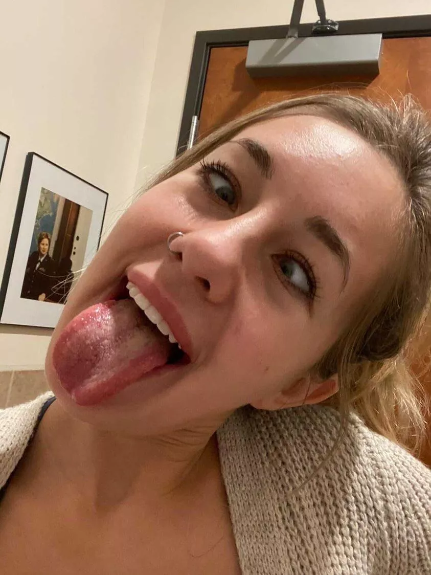 Ready for your cum 🥵🤤 posted by LatterTelephone3988