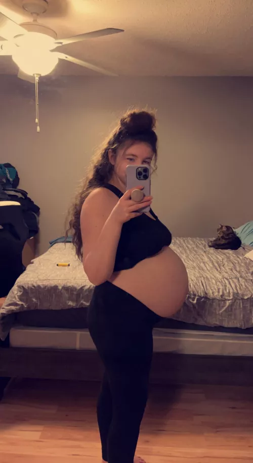 Ready to be knocked up again 🥺🥺🥺 by Lilly_poison