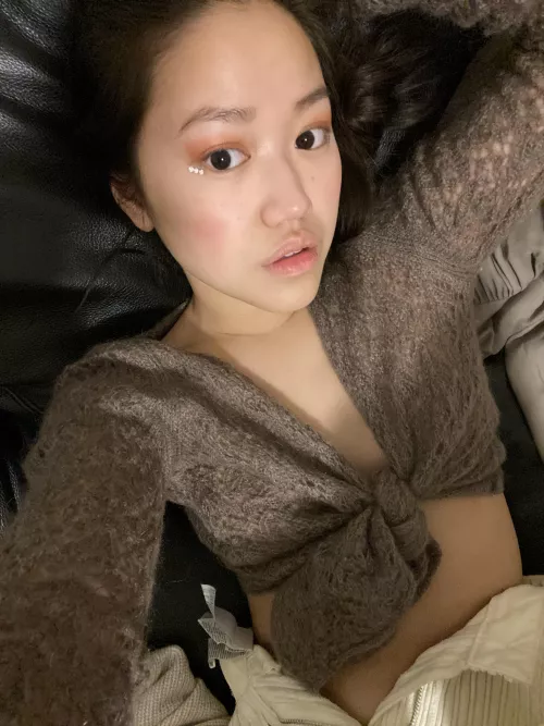 Ready to mingle by Pocahontas__mood