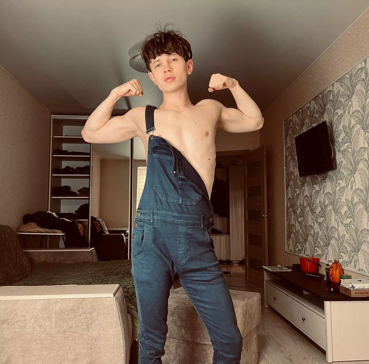 Ready to rip my pants off? posted by LightDante_