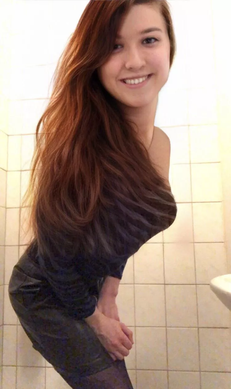 Really feeling this style🤩 posted by thalsals