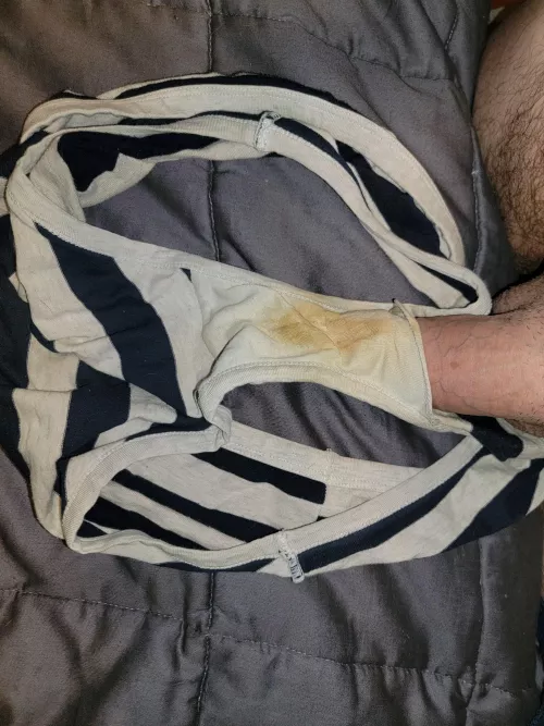 Really getting into wife's dirty gusset by smalldickhubby2020