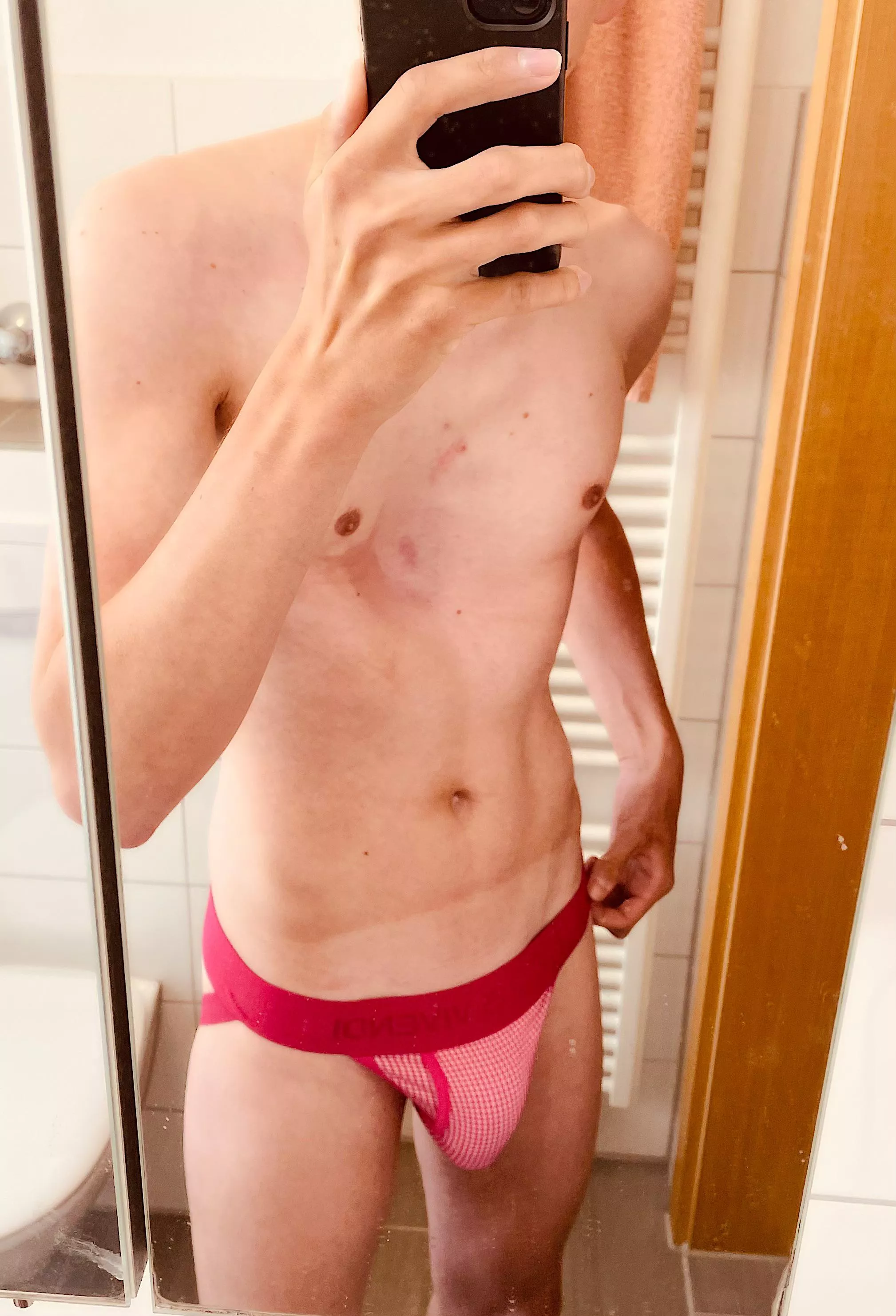 Really love jockstraps. Though I’m note quite sure it actually suits me. What do you think? ☀️ posted by thetinkerling