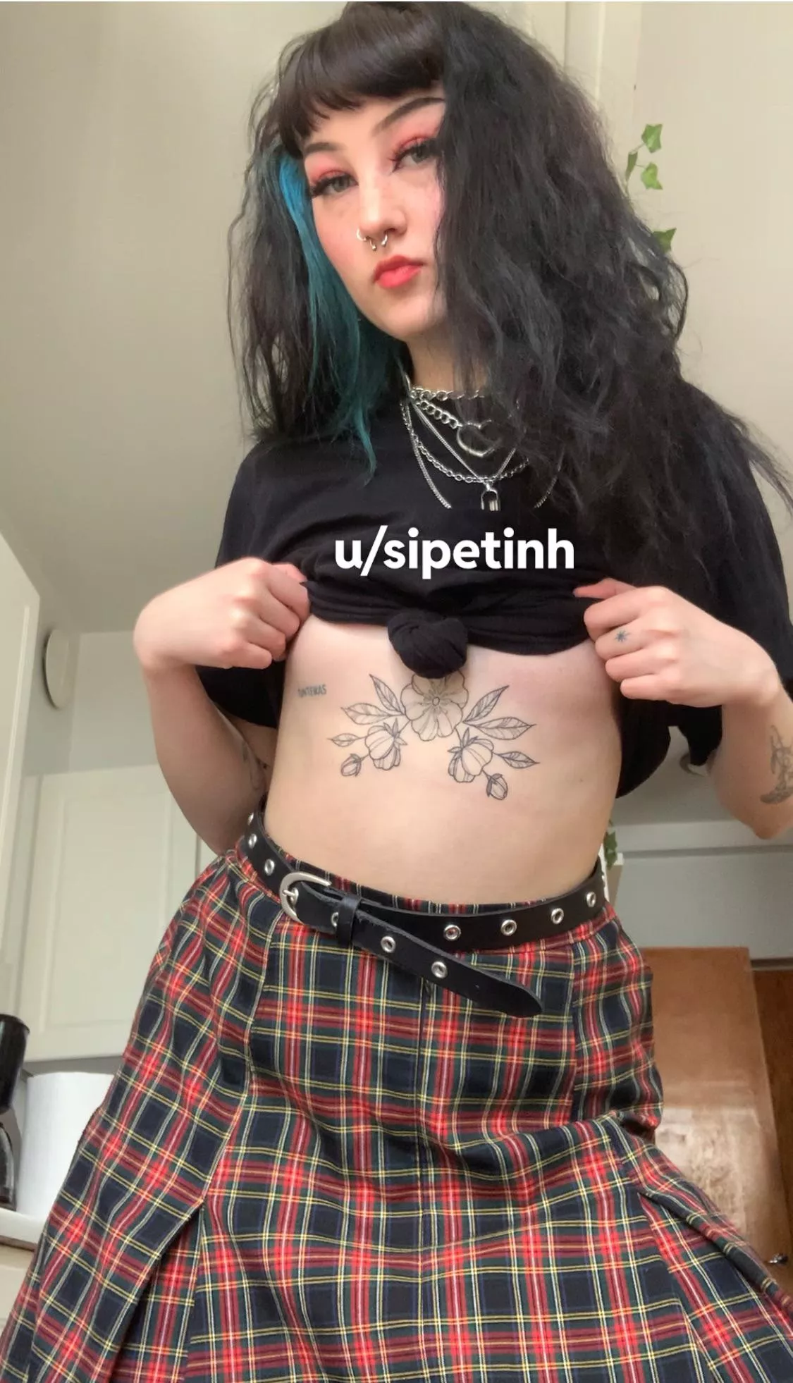 Recently got this underboob tat and i looove it posted by sipetinh