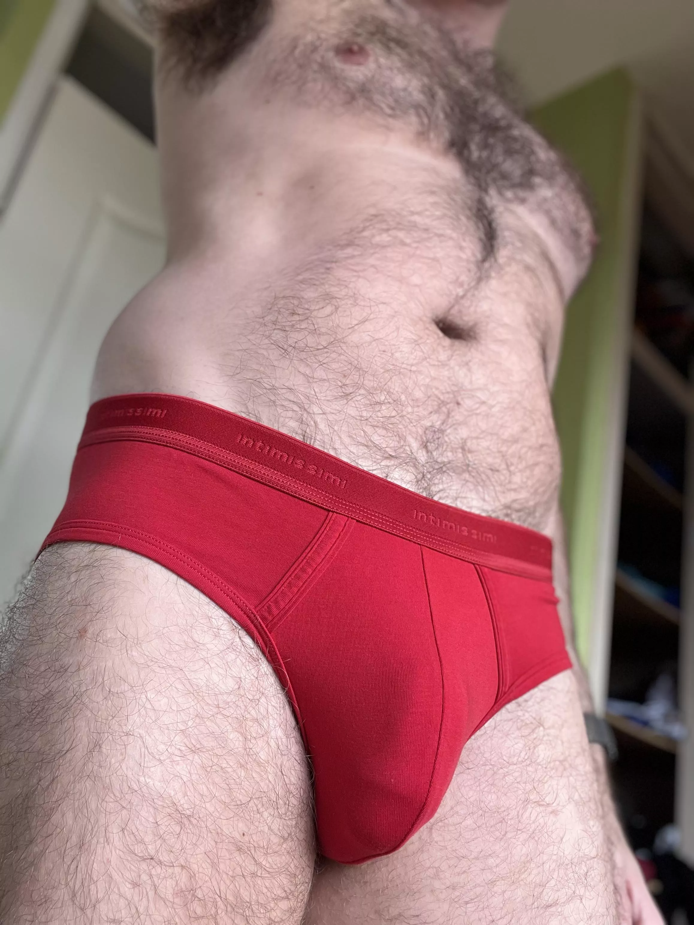 Red alert 🚨 posted by atrophicshiner