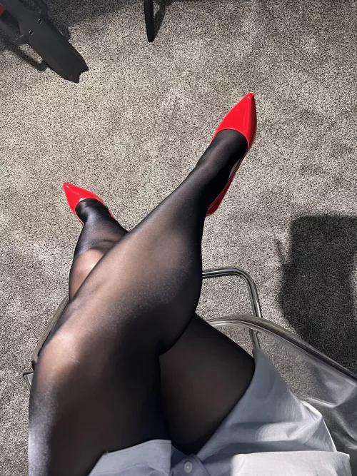 Red and black combo. 😉 by Princess-Lillith