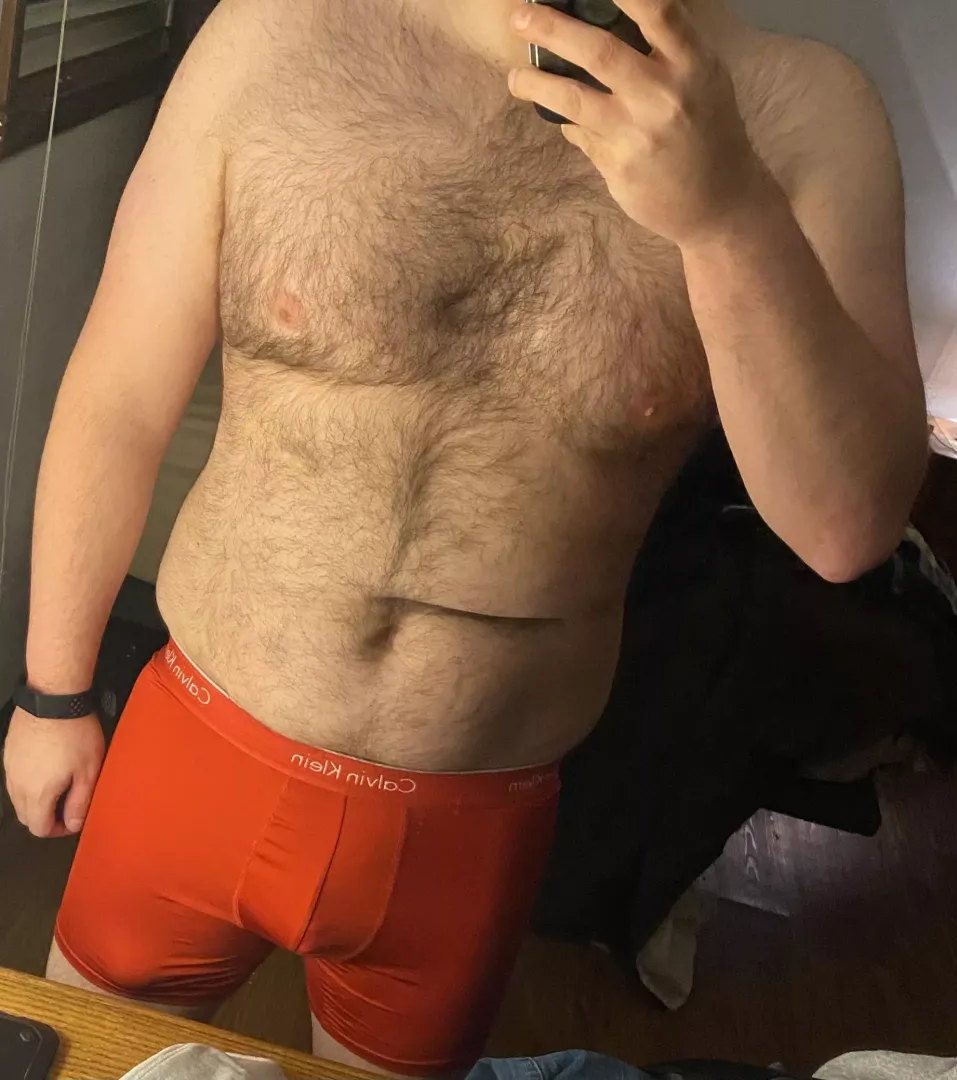 Red Calvins on a Monday posted by droppingfuckingloadz