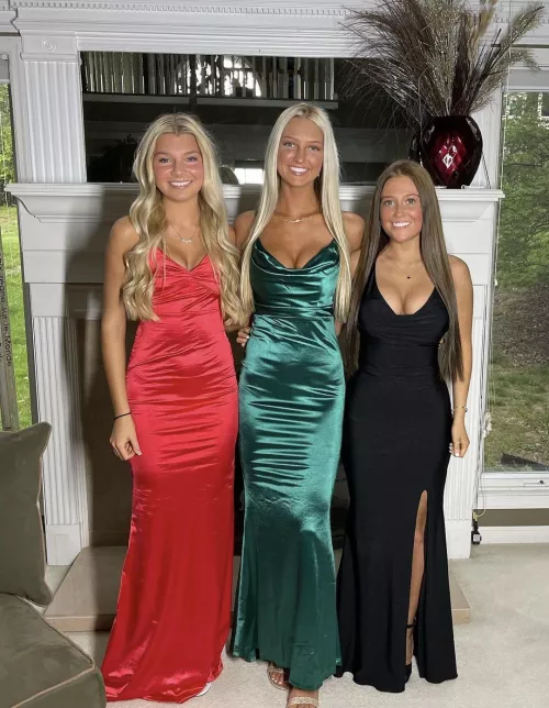 Red, green or black by Background_River1201