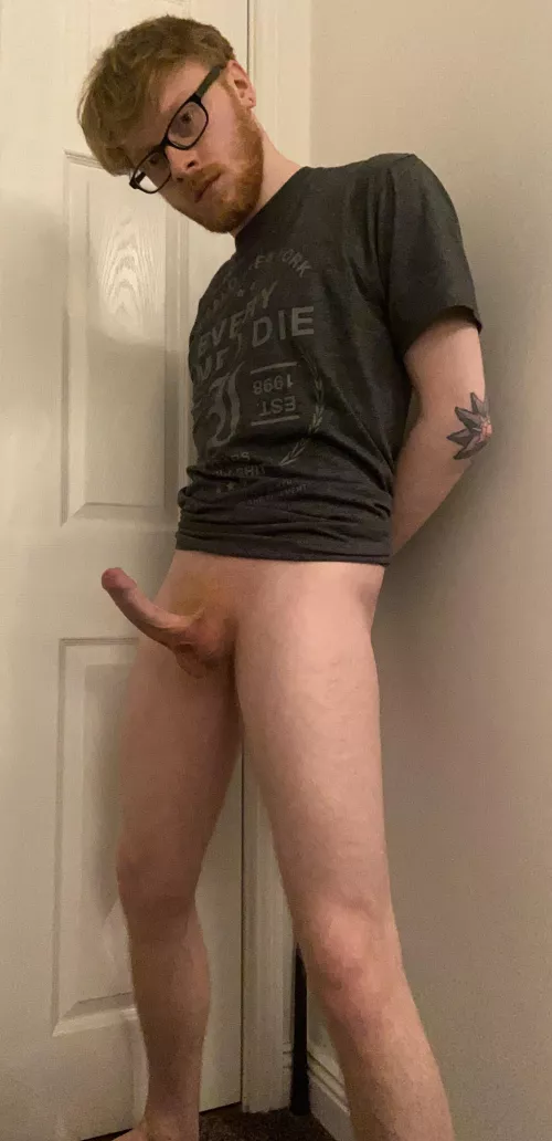 Red hair representing ✌🏻🔥🔥 by fearless_spiegel