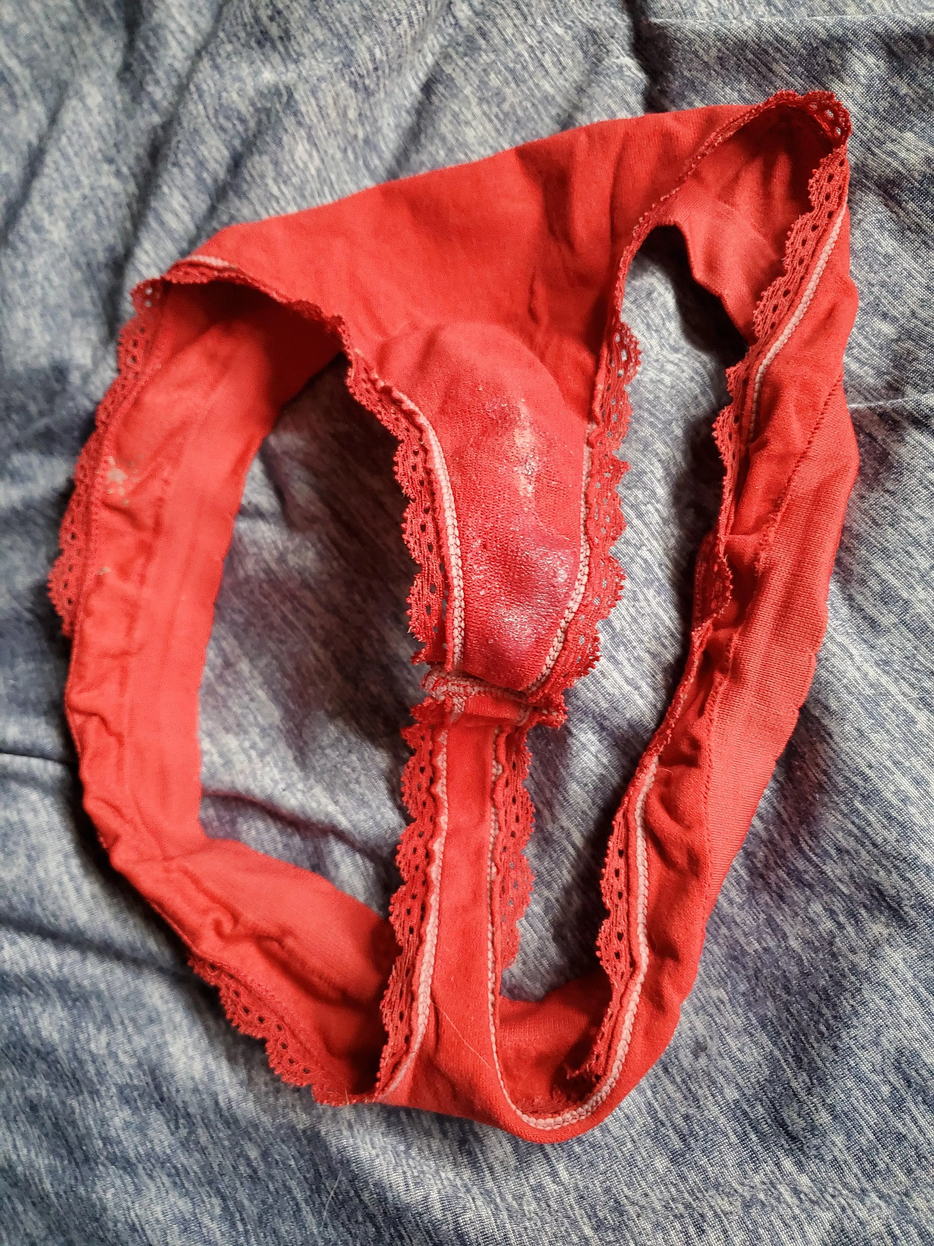 Red is tasteful. Literally posted by MistressMagic