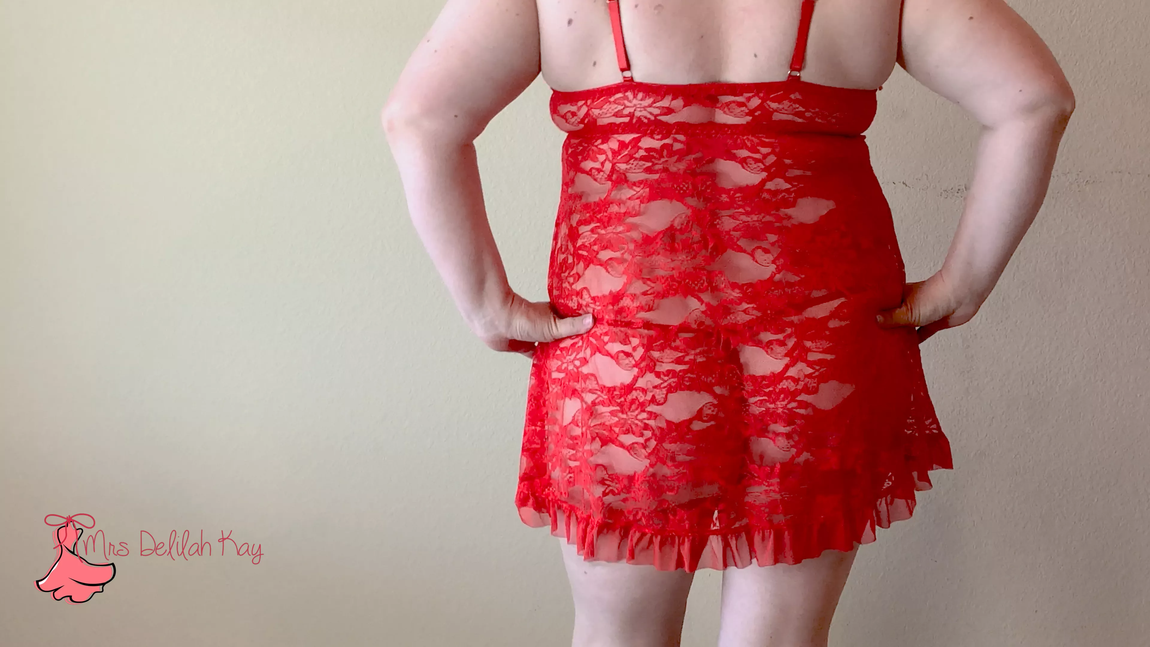 red lace from behind.... posted by mrsdelilahkay