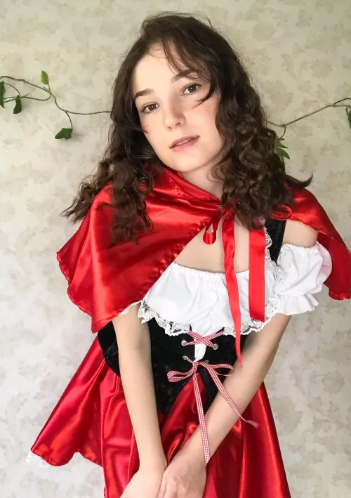 Red Riding Hood by MissLolita by Miss_Lolita